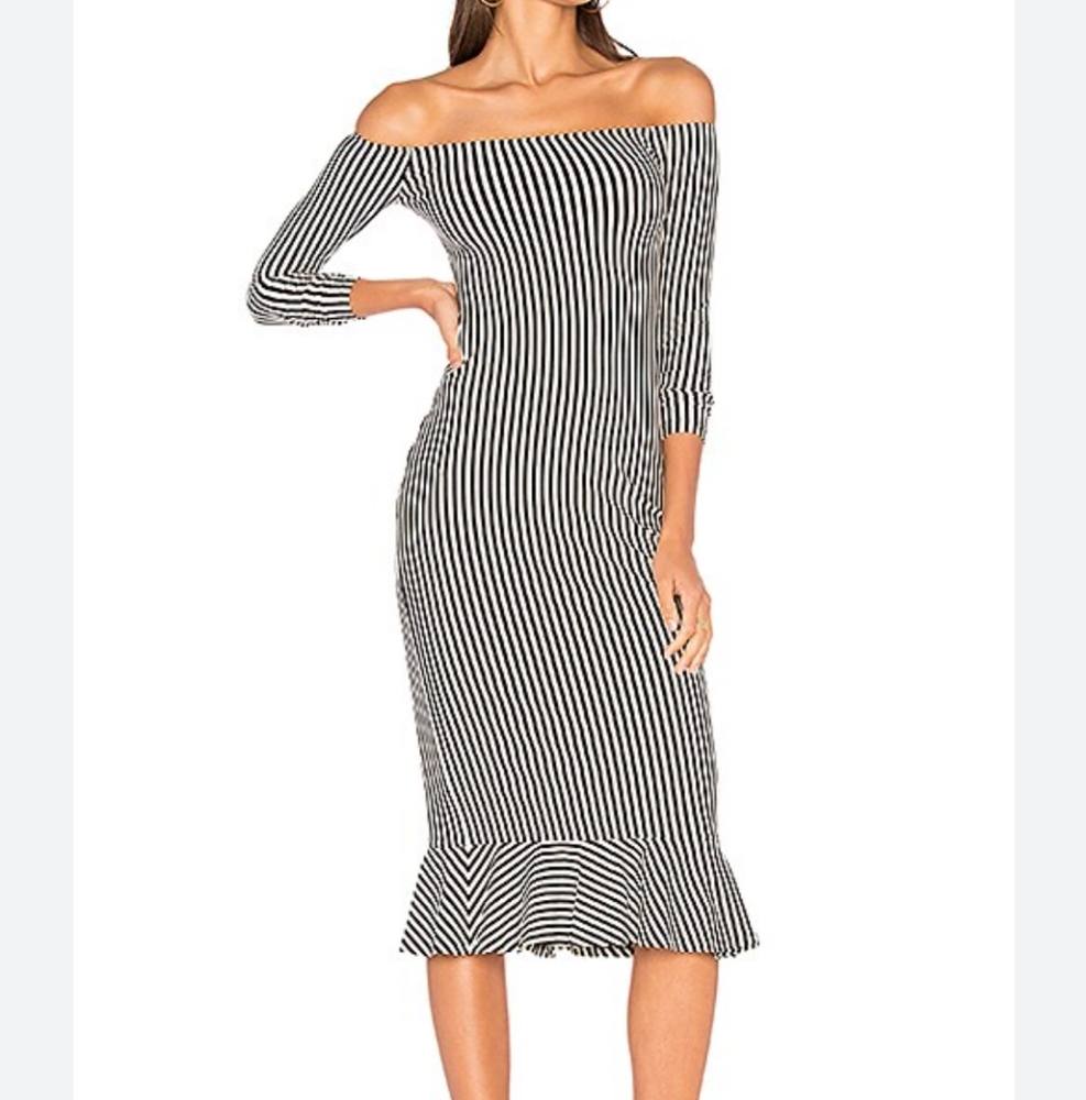 House of Harlow 1960 X Rev olve Phoebe Dress in Black & Cream... Size Small